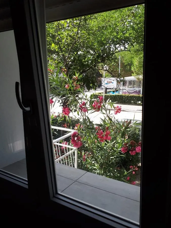 R&B Manga Rosas Bed & Breakfast Lido di Dante